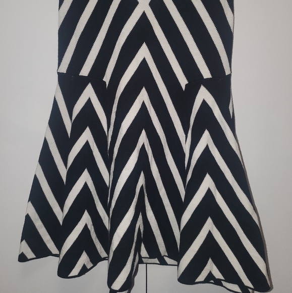 BANANA REPUBLIC DRESS - Picture 5 of 6